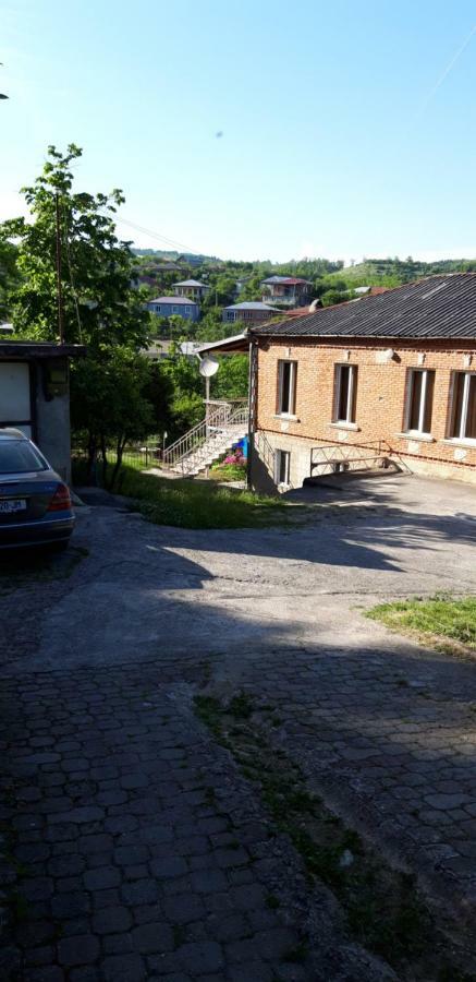 Гостевой дом Bagrati House Кутаиси Экстерьер фото